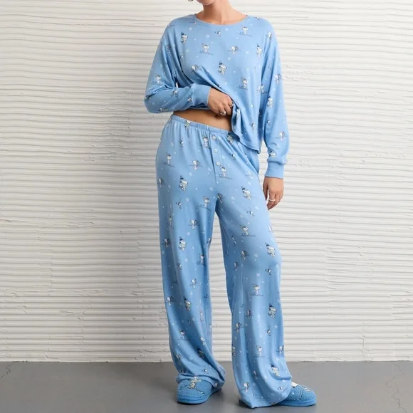 🐩 American Eagle Snoopy Plush Ski PJ Set 🩵 - Picture 3 of 4